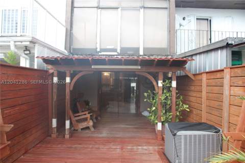 5446 W 26th Ave C-20, Hialeah FL - photo 9 of 19