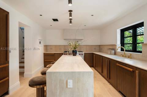4727 N Bay Rd, Miami Beach FL - photo 20 of 64