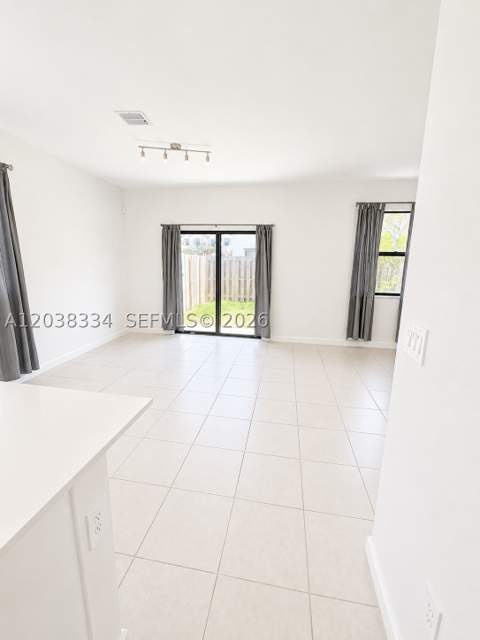 11935 SW 246th Ter, Miami FL - photo 13 of 33