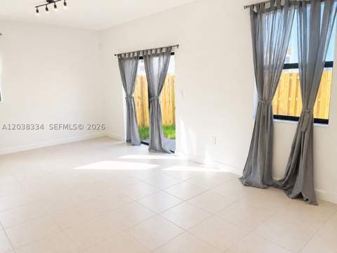 11935 SW 246th Ter, Miami FL - photo 14 of 33