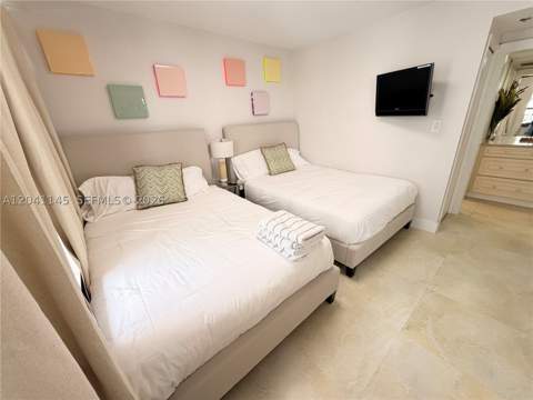 5225 Collins Ave 914, Miami Beach FL - photo 24 of 55