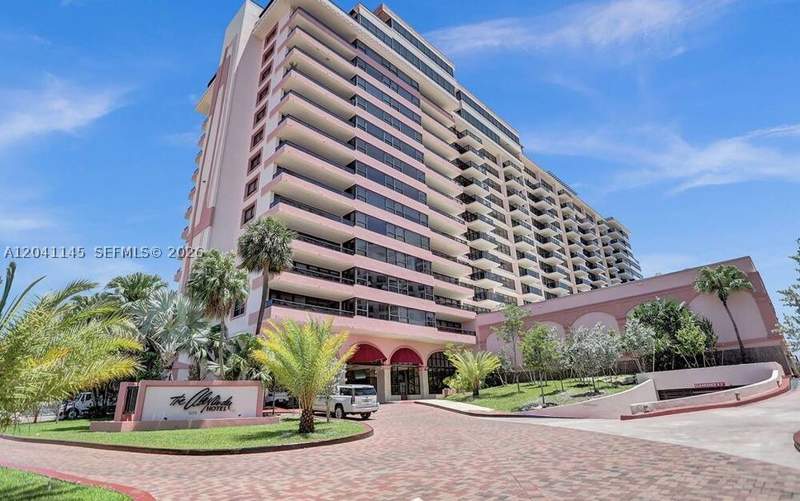 2 bedroom Condominium at 5225 Collins Ave 914, The Alexander Condo, Miami Beach — photo 4