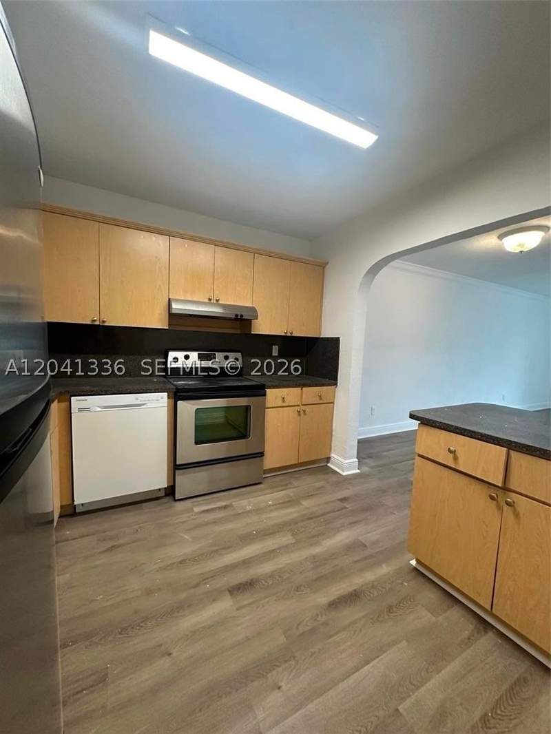 2 bedroom Condominium at 980 NE 170th St 214, Olas Azules Condo, North Miami Beach — photo 3