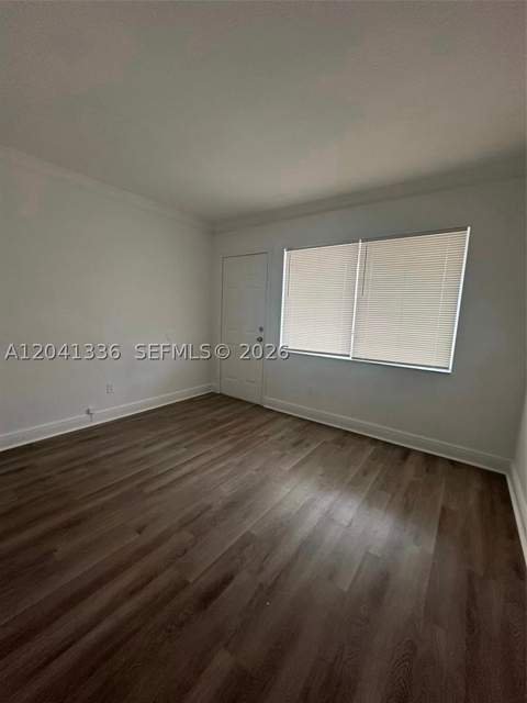 980 NE 170th St 214, North Miami Beach FL - photo 6 of 12