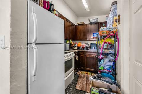 2910 NW 47th St, Miami FL - photo 10 of 24