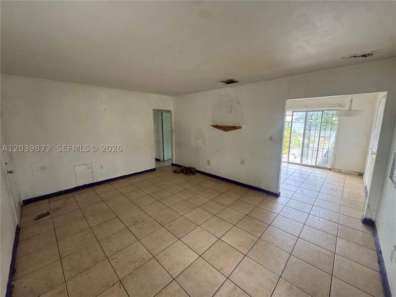 3 bedroom SingleFamilyResidence at 3320 NW 87th Ter, Broadmoor Manor, Miami — photo 4