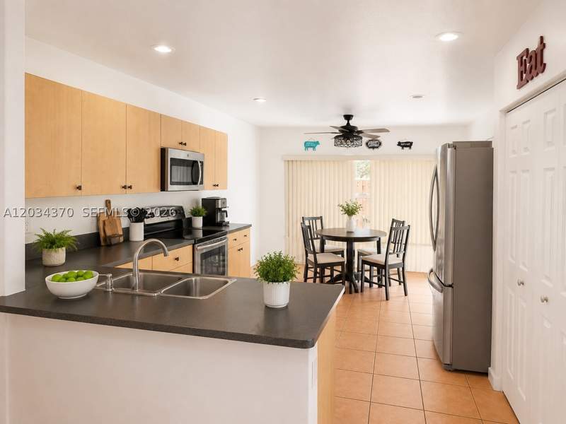 4 bedroom SingleFamilyResidence at 23906 SW 108 Pl, Spicewood Subdivision, Homestead — photo 5