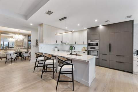 718 Valencia Ave 403, Coral Gables FL - photo 16 of 44