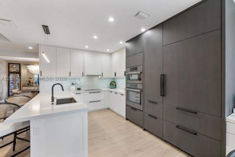 718 Valencia Ave 403, Coral Gables FL - photo 19 of 44