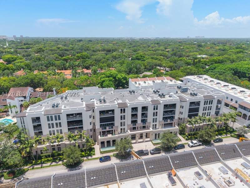 2 bedroom Condominium at 718 Valencia Ave 403, Biltmore Parc Condo, Coral Gables — photo 2