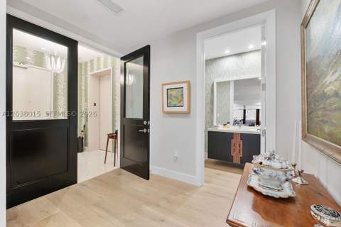 718 Valencia Ave 403, Coral Gables FL - photo 8 of 44