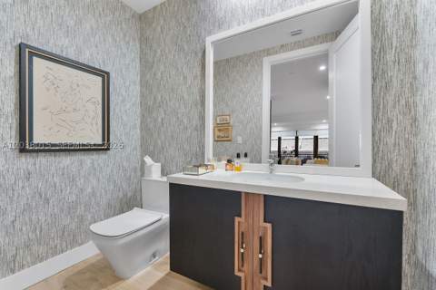 718 Valencia Ave 403, Coral Gables FL - photo 9 of 44
