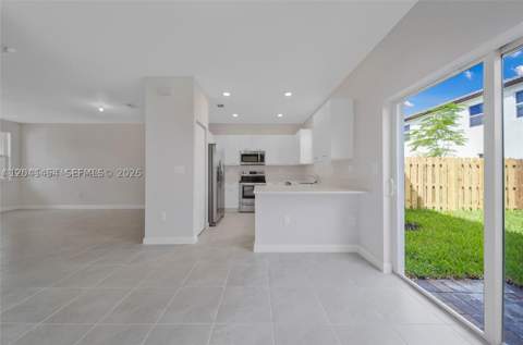 12620 NW 23rd Pl, Miami FL - photo 12 of 39