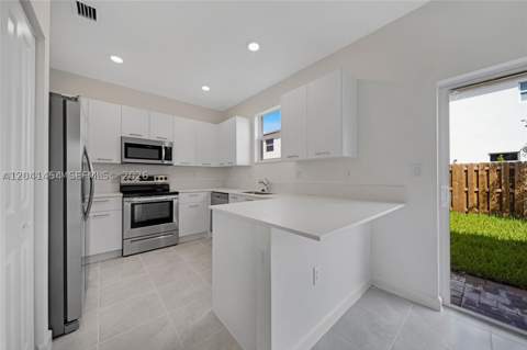 12620 NW 23rd Pl, Miami FL - photo 14 of 39