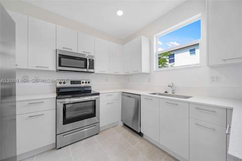 12620 NW 23rd Pl, Miami FL - photo 15 of 39