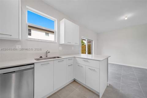 12620 NW 23rd Pl, Miami FL - photo 16 of 39