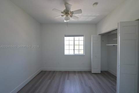 8836 SW 221 Terr, Miami FL - photo 16 of 28