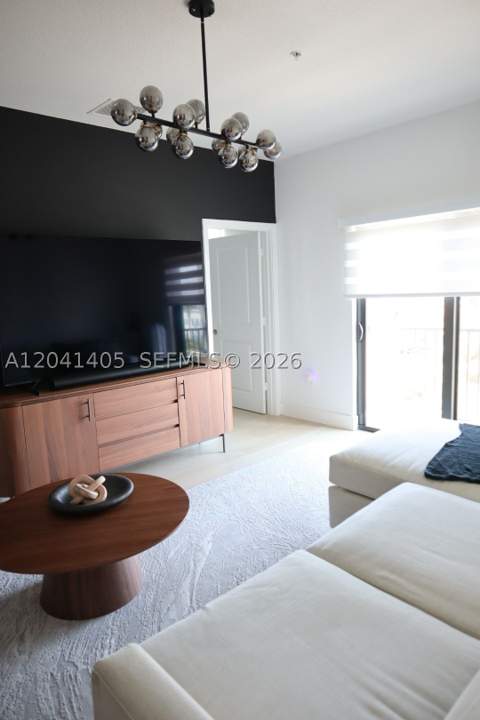8201 NW 41st St D-402, Doral FL - photo 13 of 34