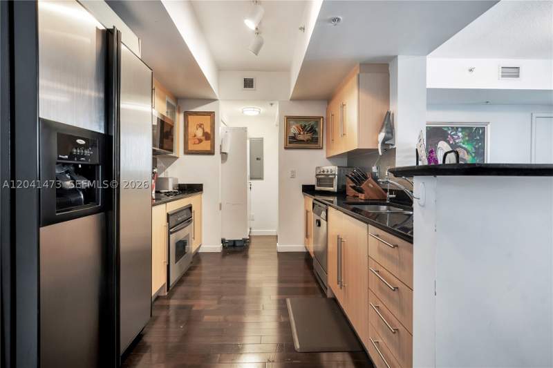 2 bedroom Condominium at 325 S Biscayne Blvd 3921, One Miami West Condo, Miami — photo 3