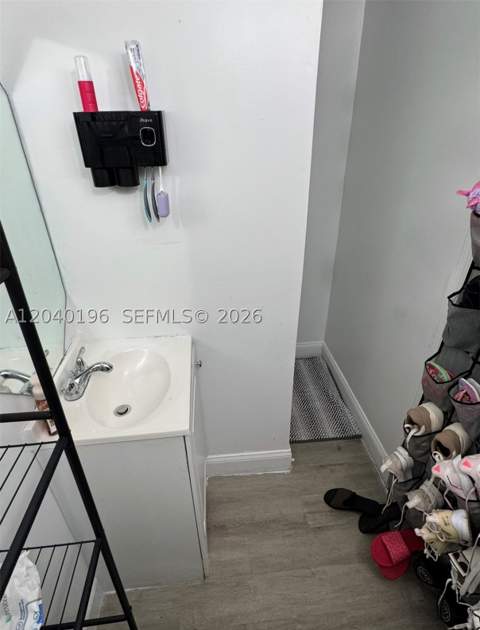 1013 SW 128th Ave, Miami FL - photo 7 of 55