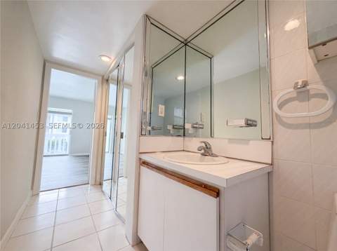 200 Galen Dr 202, Key Biscayne FL - photo 11 of 16