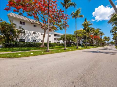 200 Galen Dr 202, Key Biscayne FL - photo 15 of 16