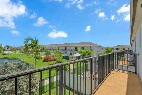 805 SE 18th St, Homestead FL - photo 7 of 24