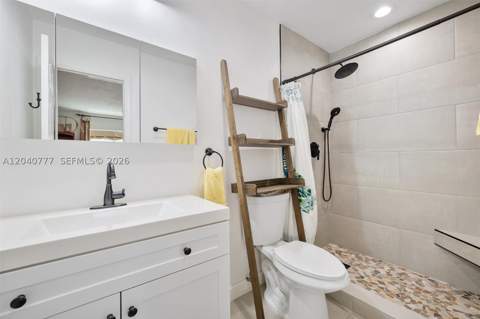 9241 SW 183rd Ter, Palmetto Bay FL - photo 11 of 17