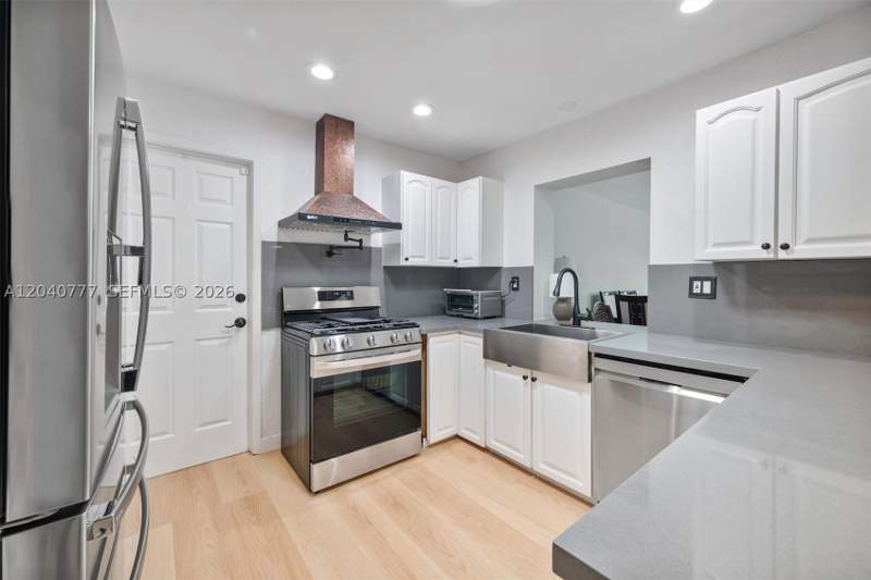 4 bedroom SingleFamilyResidence at 9241 SW 183rd Ter, Bel Aire Sec 16, Palmetto Bay — photo 4