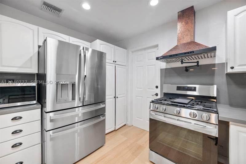 4 bedroom SingleFamilyResidence at 9241 SW 183rd Ter, Bel Aire Sec 16, Palmetto Bay — photo 5