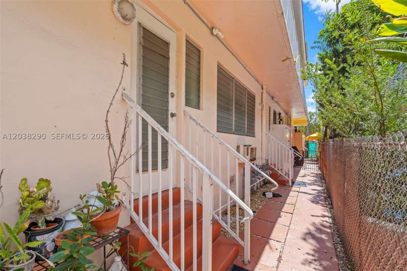 0 bedroom Condominium at 7840 Harding Ave 3, American Gardens Condo, Miami Beach — photo 3