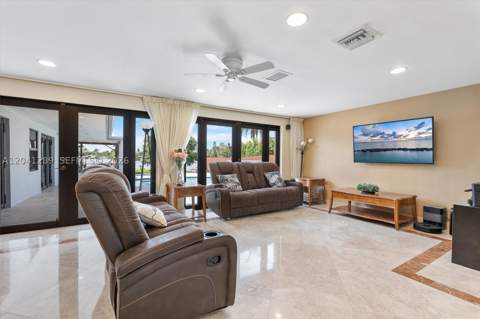 2531 NE 195th St, Miami FL - photo 19 of 34