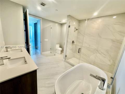17550 Collins Ave 803, Sunny Isles Beach FL - photo 18 of 21