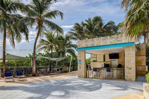 6801 Collins Ave Door 606, Miami Beach FL - photo 23 of 50
