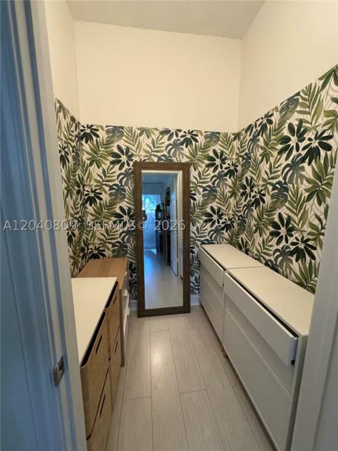 3001 NE 185th St 123, Aventura FL - photo 11 of 29
