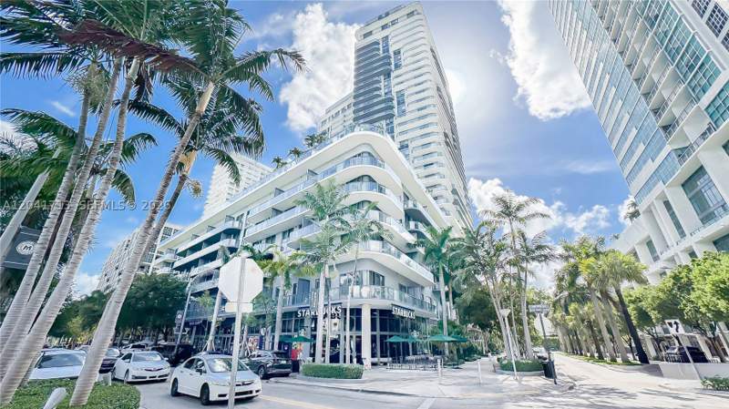1 bedroom Condominium at 121 NE 34th St 814, 3401 Midtown Condo, Miami — photo 3