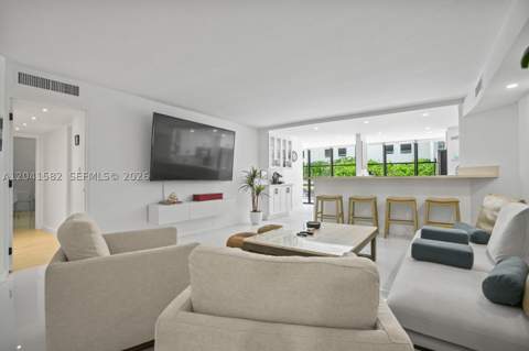 6423 Collins Ave 203, Miami Beach FL - photo 10 of 39