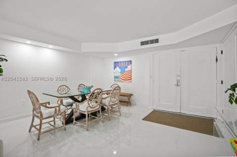 6423 Collins Ave 203, Miami Beach FL - photo 12 of 39