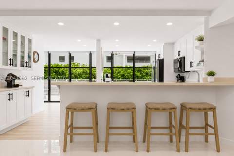 6423 Collins Ave 203, Miami Beach FL - photo 14 of 39