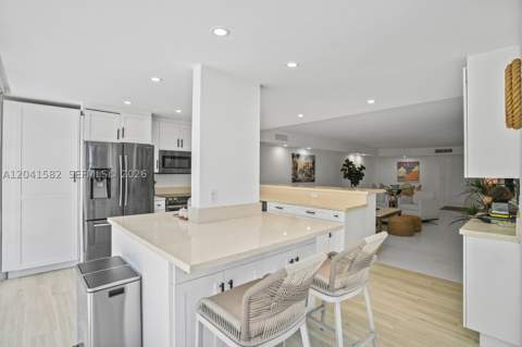 6423 Collins Ave 203, Miami Beach FL - photo 16 of 39