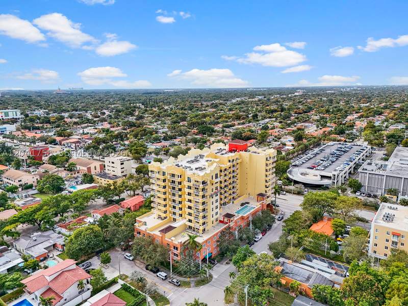 2 bedroom Condominium at 215 SW 42nd Ave 810, Lejeune Plaza Condo, Miami — photo 2