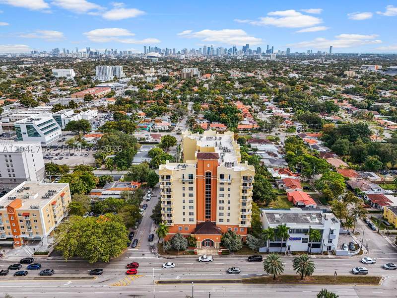 2 bedroom Condominium at 215 SW 42nd Ave 810, Lejeune Plaza Condo, Miami — photo 4