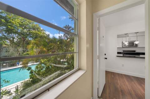 5605 SW 80th St 10D, Miami FL - photo 15 of 43