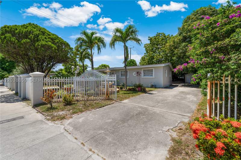 3 bedroom SingleFamilyResidence at 3035 NW 83 St, Anderson Heights, Miami — photo 5