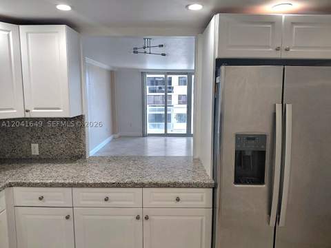 5701 Collins Ave 619, Miami Beach FL - photo 13 of 43