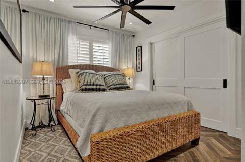 16416 NE 32nd Ave, North Miami Beach FL - photo 12 of 69