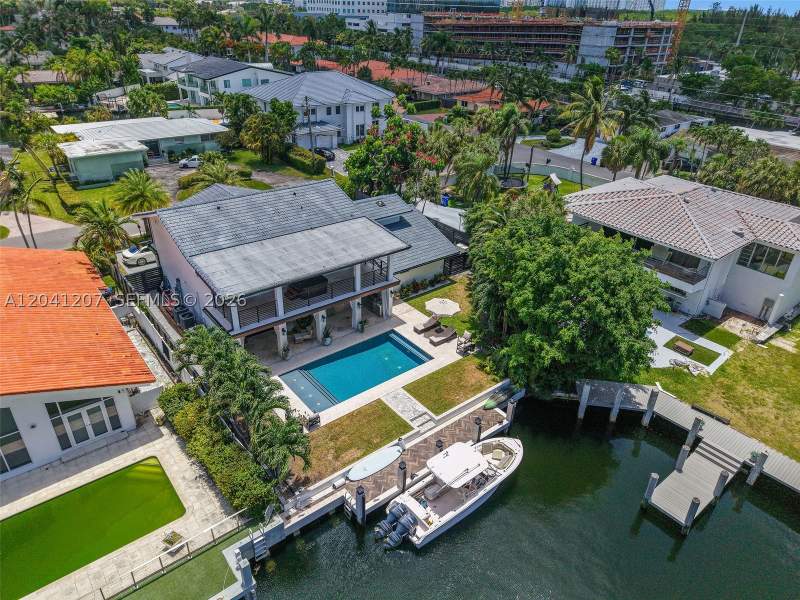 5 bedroom SingleFamilyResidence at 16416 NE 32nd Ave, Eastern Shores, North Miami Beach — photo 5