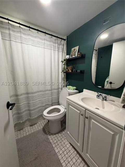 17000 NW 67th Ave 402, Hialeah FL - photo 23 of 33