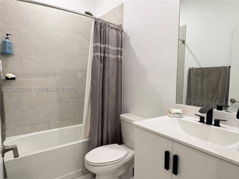 3482 W 114th Ter, Hialeah FL - photo 16 of 42