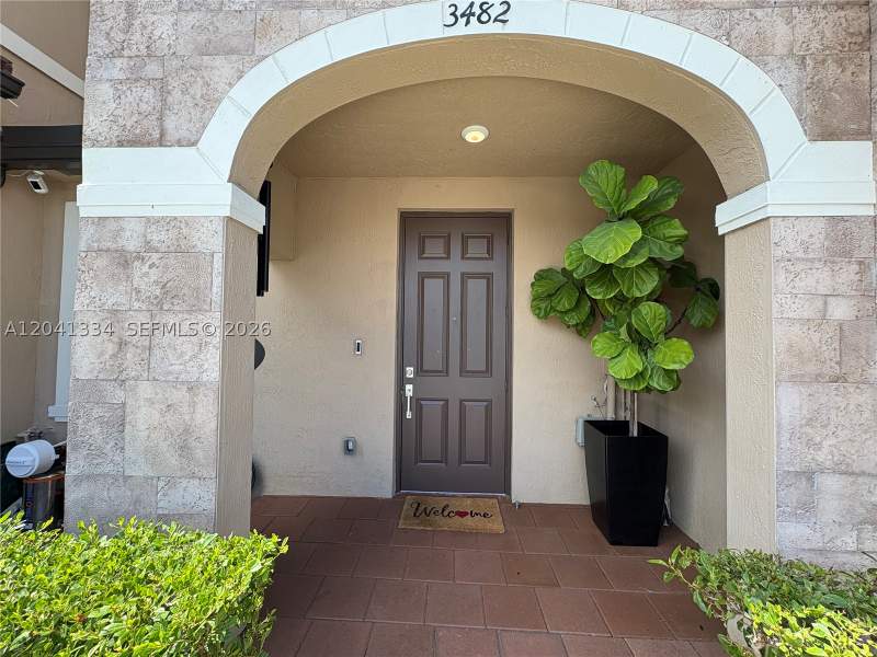 3 bedroom Townhouse at 3482 W 114th Ter, Aquabella North, Hialeah — photo 2